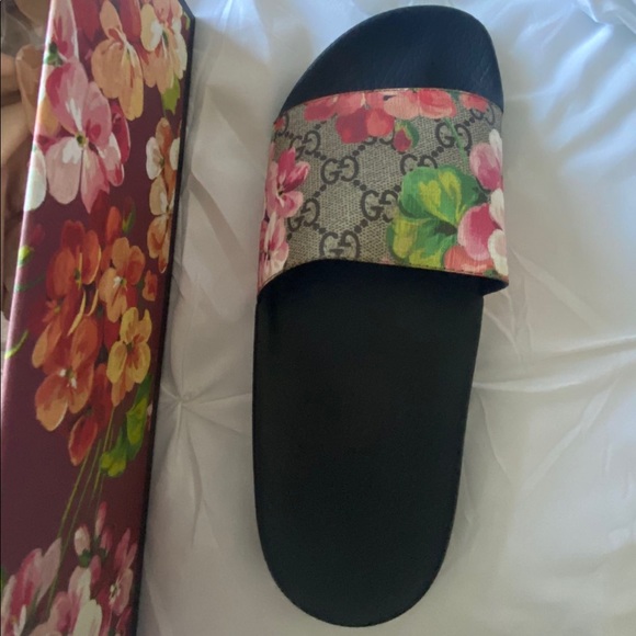 Gucci blossom supreme slides - Picture 1 of 6